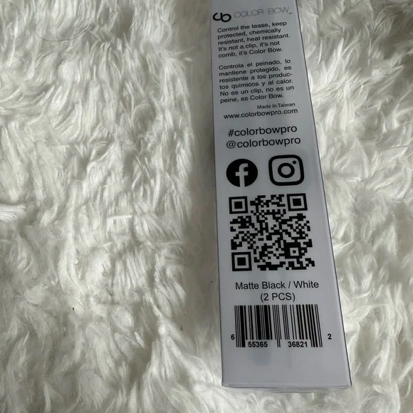 Color Bow Rat Tail Hair Clip Comb 2 Pack  - Black/ White - Picture 3 of 4